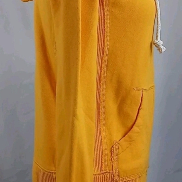 Mitchell & Ness Gold Yellow Distressed Throw Back Hoodie Jacket Women's Small - Picture 2 of 11